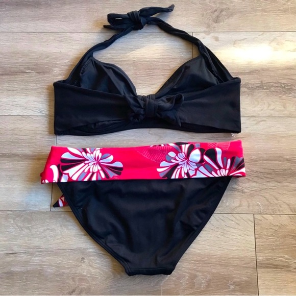 Seafolly Bikini two piece set Australian Swimwear size 12/14 black red floral - Picture 1 of 7